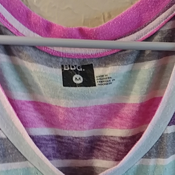 BDG Top - Picture 2 of 3